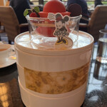 ハイピリオン・ラウンジ - ミニーちゃんバージョン