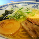 2014年2月24日(月)　銀匠メン(お寿司とセットで950円)