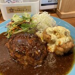 レストラン マカロニキッチン - 飲めるハンバーグに偽りなし。チキン南蛮と合わせるとそれなりに量があるので小食の人はハンバーグのみがいいかも