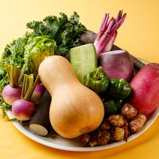 旬菜で彩りを添える、四季の移ろいを感じるイタリアン