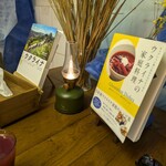 little ukraine - ・近くの八百屋さんにイートインスペースあり