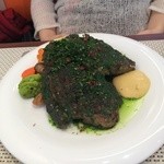 ビストロ ダイア - ランチ定番のステーキ