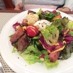 ビストロ ダイア - ため息が出るくらい野菜たっぷりのニース風サラダ