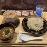 Tomita - つけ麺(中250g)+特選全部乗せトッピング(焼売ver)