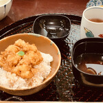 てんぷら銀座天亭 - かき揚げ天丼　赤だしのお味噌汁