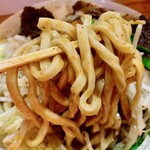 麺屋　たか - 極太の特製麺がタレにしっかり絡んで旨いです