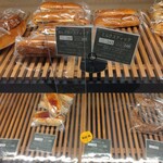 THE STANDARD BAKERS FARM - 店内　ミルクスティックとか