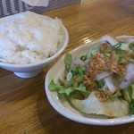 ランチサービス 雲南肉＋ライス200円