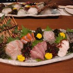 新潟肉と海鮮・50種の地酒 つるまる - 