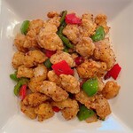 Fried cartilage with chili peppers