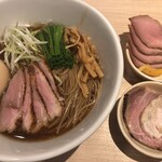 麺屋一燈 - 鴨南蛮チャーシューそば　カモウォ〜ン+チャーシュー
