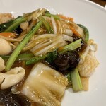 京鼎樓 - 海鮮五目焼きそば（税込1,930円）