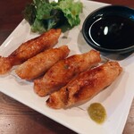 Shouchuu nihonshu Bar fujiya - 鶏皮ぎょうざ