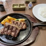 GYU BI TEI - 米沢牛ステーキ2種盛り