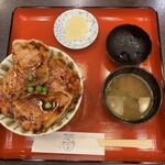 はげ天 本店 - 特選　豚丼(4枚) 1,100円