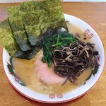 博多屋台らーめん 壱弐参  - 横浜系とんこつ醤油らーめん