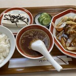 中華 吉野 - A 定食は酢豚