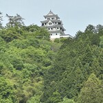 Sobashou Matsui - 木造再建築で、窓の景色が最高のお城