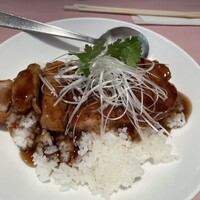 シェフス - パイコー丼