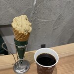 248139890 - ピスタチオ&セットドリンクのコーヒー