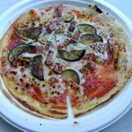 Rogu - ベーコンとナスのピザ