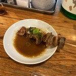 角打福本屋 - どて焼き　これは一味をたっぷりかけて食べてほしい逸品