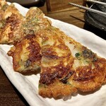 焼肉料理屋わんこ - 「エゴマと青唐辛子のチヂミ」の全体アップ…