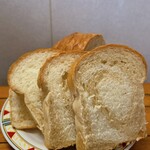 パン工房 麦の里 - 黒糖マーブル食パン