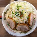 のろし - ラーメン汁なし肉三枚 タマネギ 上から