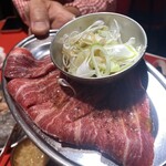 Yakiniku Nyuyoko - ほほ肉ネギ塩ポン酢880円