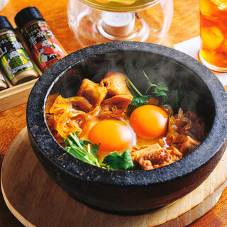 【ランチ限定】当店名物の石焼親子丼