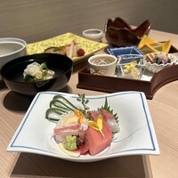 和食日和 おさけと 日本橋三越前 - 