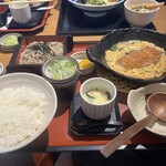 Ajino Mingei - 三元豚のロースカツ煮定食♪ 全てが美味しい。