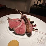 ウルトラチョップ プリュ - 完璧な火入れのラムチョップ