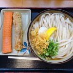 めりけんや 高松駅前店 - 冷ぶっかけうどん（特３玉）、ちくわ天、えび天870円