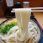めりけんや 高松駅前店 - 冷ぶっかけうどん（特３玉）、ちくわ天、えび天870円