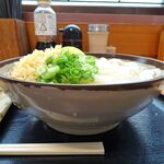 めりけんや - 冷ぶっかけうどん（特３玉）、ちくわ天、えび天870円