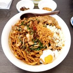 なんか喰ぃ亭 - 600g f^_^;