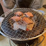 炭火焼肉ホルモン 横綱三四郎 - 