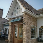 パン・メゾン 松前店 - レンガ調のお洒落な外観✨