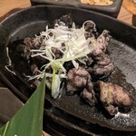 Yakitori Binchou Tan To Miyazaki Jidori Semmontora Toriya - 純けいももバラ焼き