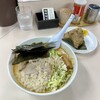 Ramen Gojougen - とんしおに海苔、野菜、背脂トッピング。