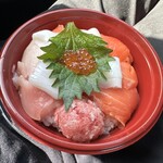 Maguro Resutoran - 北海親子丼