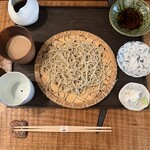 Asakusa Hirayama - 木の実つゆ付き蕎麦