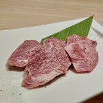 Sumibikiwami Yakiniku Hanafusa - ハラミもサシが凄い(･_･;