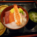 回転寿司みさき - 海鮮丼６８０円
