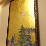 Koshitsu Kaiseki Kitaooji - 各お部屋には、金泊手描き加賀友禅が施されています。