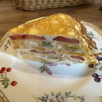 ラ・テイエ - フルーツのミルクレープ