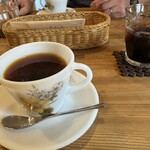 La theiere - Coffee Refill