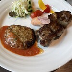 ゲシュマック - あじ豚ハンバーグとローストスペアリブ(1,650円)